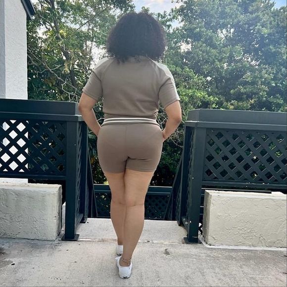 The Set Women's Mocha Cold Shoulder Zip Up Track Short 2 Pc Set XLarge - Picture 4 of 11